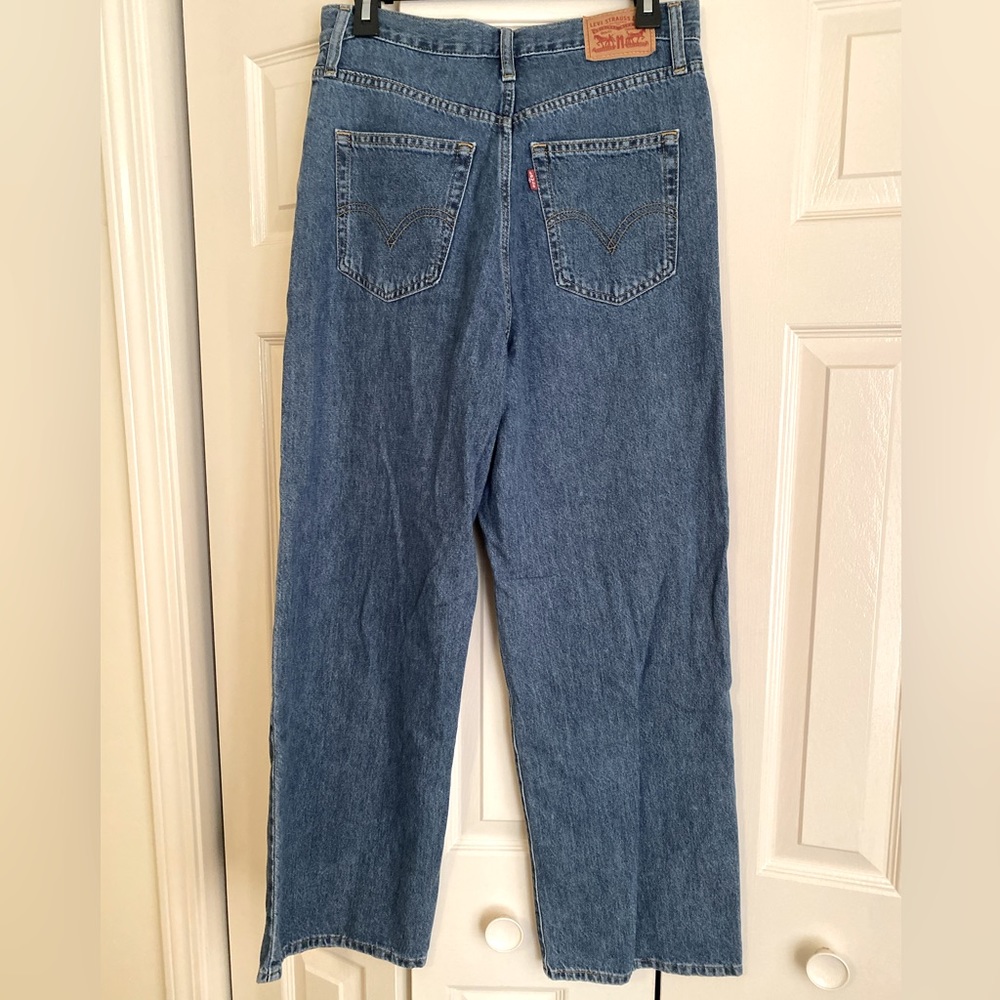 Levi jeans